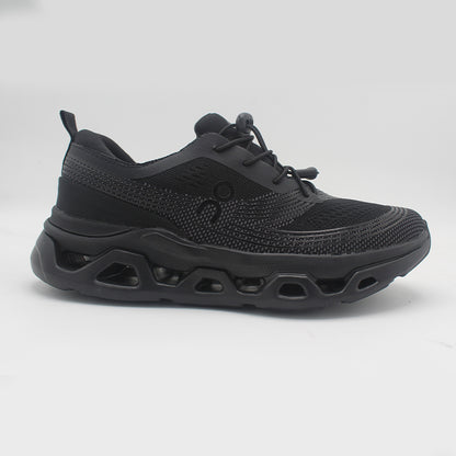 Vented-Pod Trail Runner with Toggle Lacing