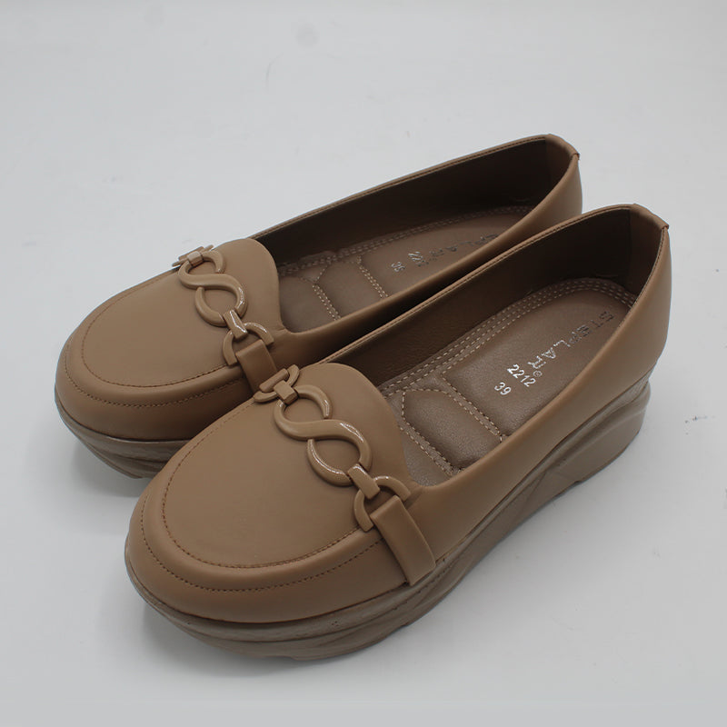 STEPLAR Monochromatic Platform Court Shoe