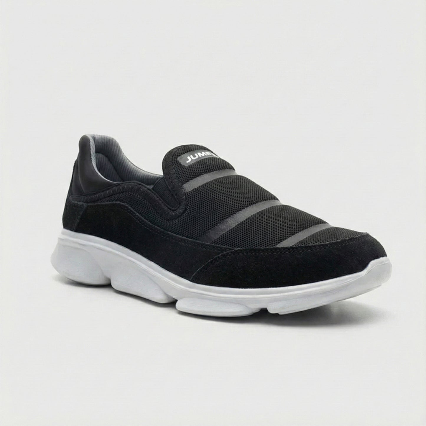 Jumper Lightweight Mesh Slip-On Trainer