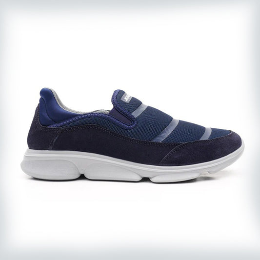 Jumper Lightweight Mesh Slip-On Trainer