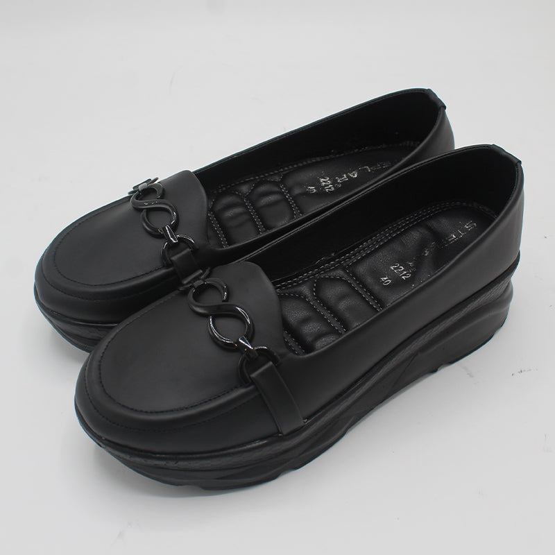 STEPLAR Monochromatic Platform Court Shoe