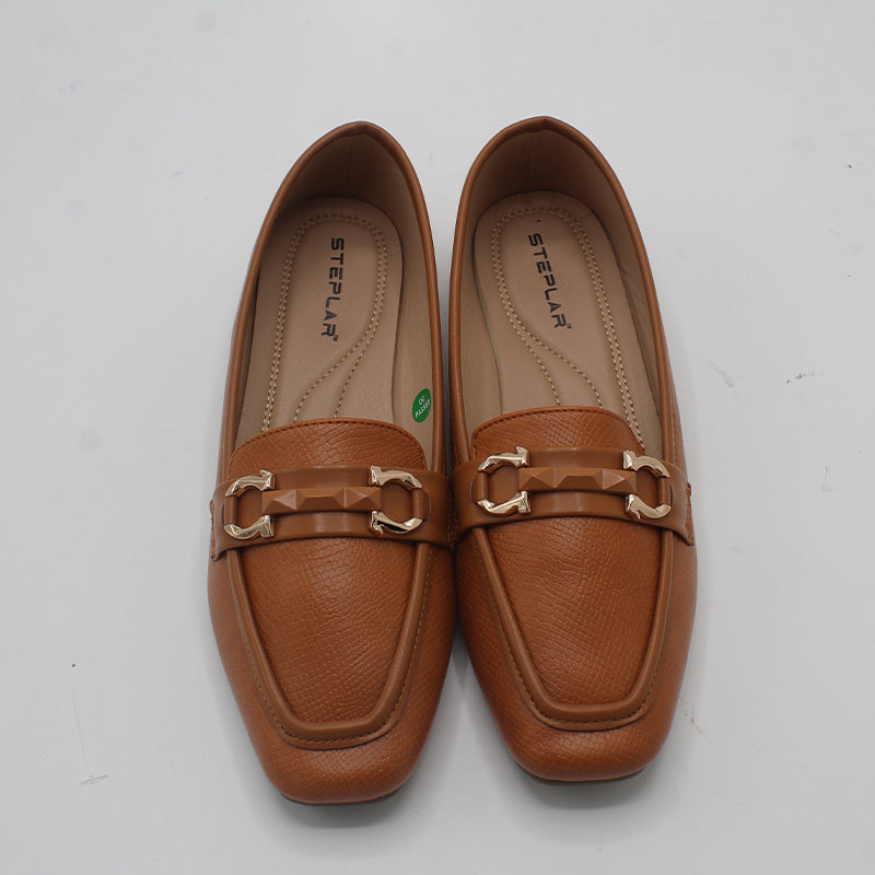 STEPLAR Minimalist Studded Buckle Flat