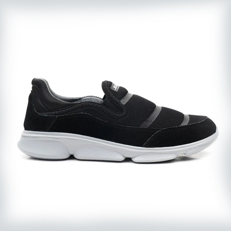 Jumper Lightweight Mesh Slip-On Trainer