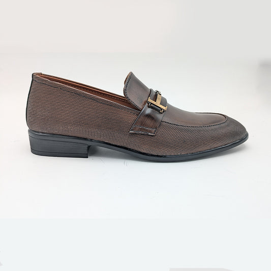 Men's Elegant Textured Dress Shoe with Metal Bit