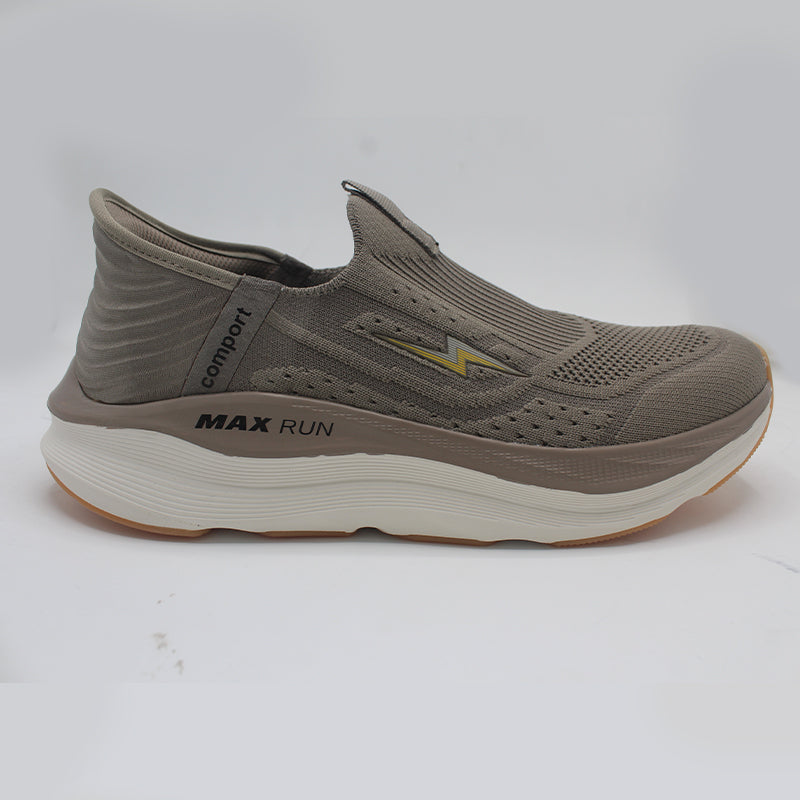 Max Run Pro-Knit Performance Slip-On