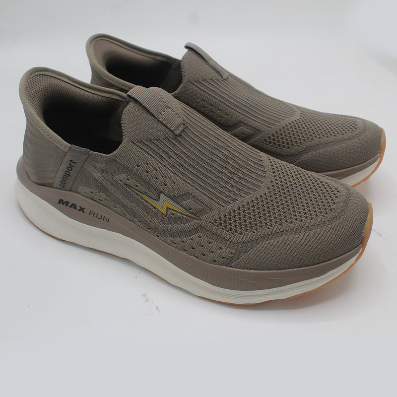 Max Run Pro-Knit Performance Slip-On